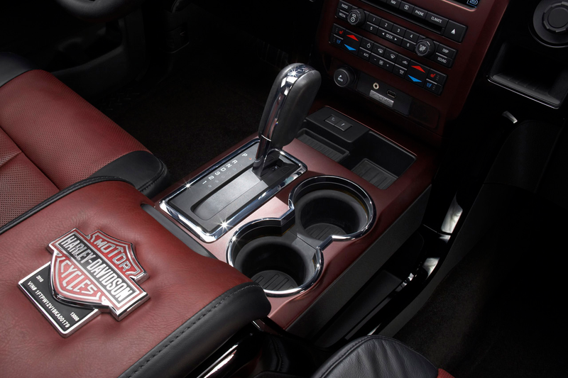 Illustration for article titled 2010 Ford Harley-Davidson F-150: Hog Lovers Rejoice!